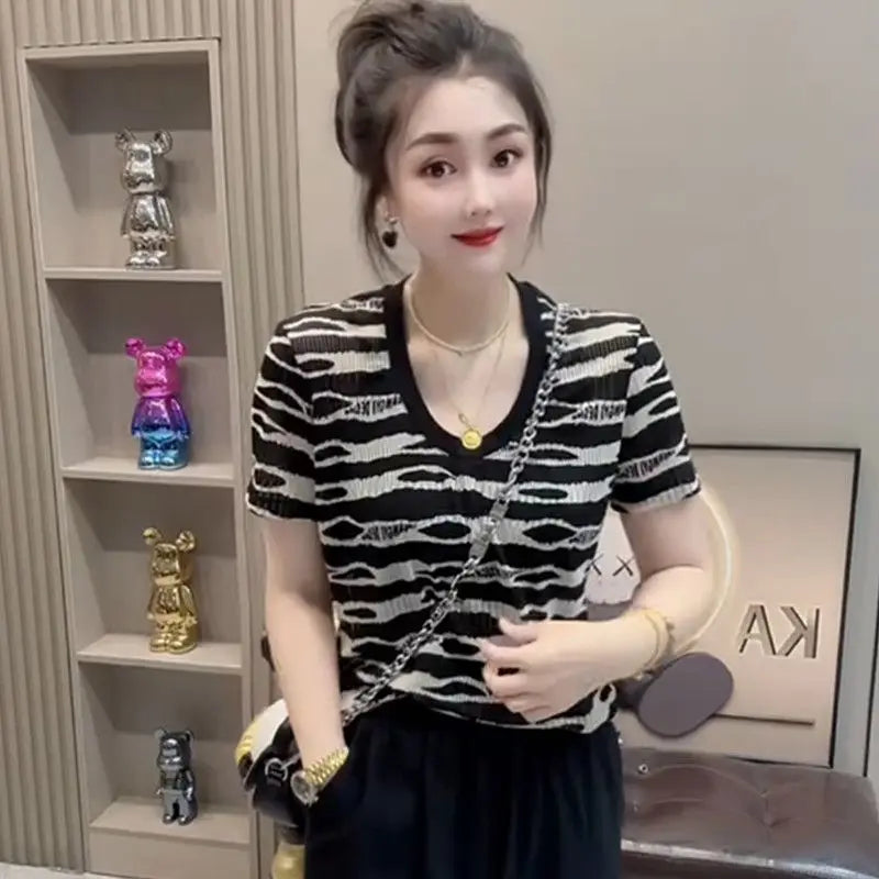 New Summer Round Neck Breathable Zebra Pattern Short-sleeved Loose T-shirt Fashionable Korean Age-reducing Niche Top for Women